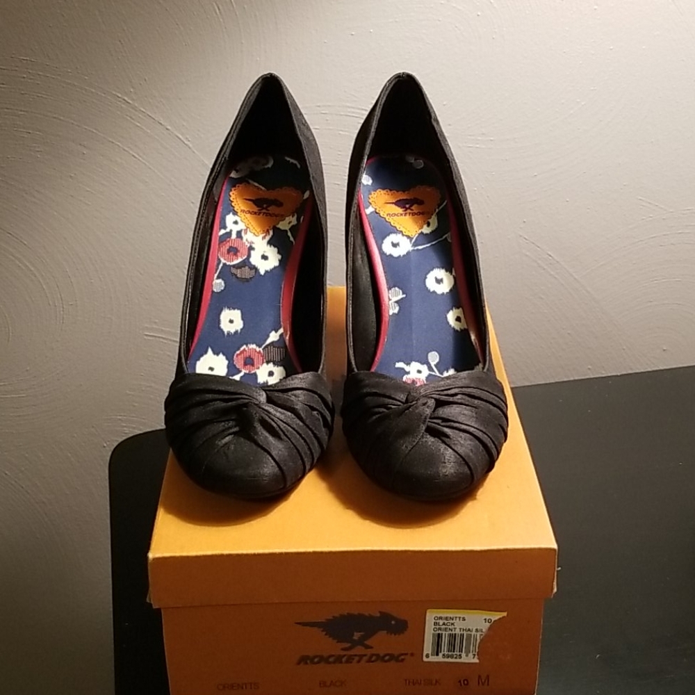 Rocket Dog Orient heels